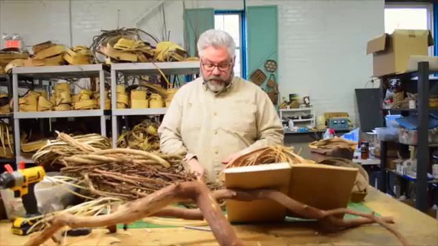 Finding and Preparing Natural Materials for Basket Weaving | Natural Basketry смотреть онлайн