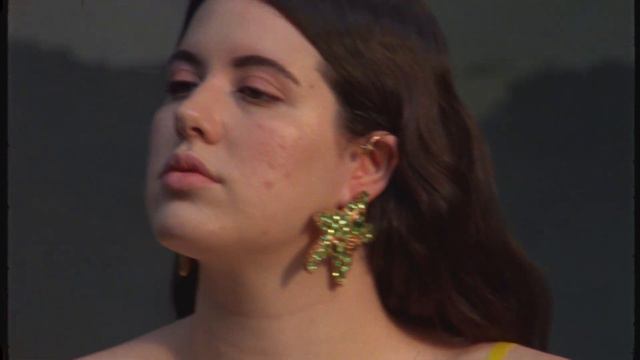 La belleza que nos hace únicas (con Amaia Romero y Rigoberta Bandini) | VOGUE España смотреть онлайн