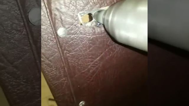 Врезка замка в металлическую дверь смотреть онлайн