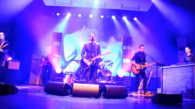 Lauri Tähkä; Vien sut täältä kotiin- kiertue 2016 смотреть онлайн