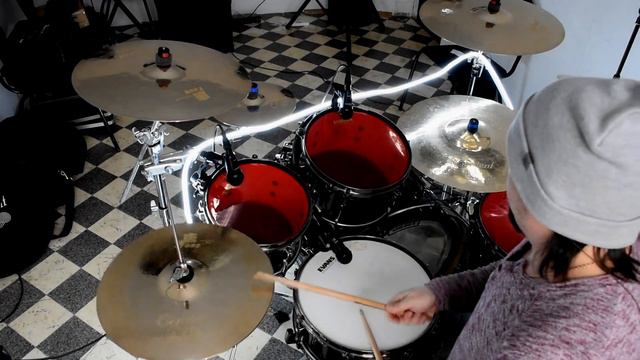 Мельница Колесо Drum Cover смотреть онлайн