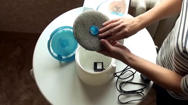 Как устроена и работает поилка-фонтан для кошек смотреть онлайн