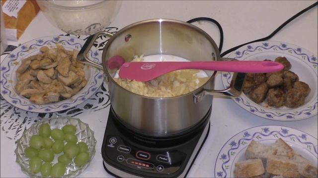 Käsefondue mal anders - ohne Alkohol - mit dem elektrischen Fondue von Rommelsbacher смотреть онлайн