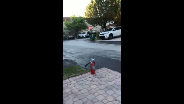 Crazy!!! Real Turbine Jet Engine on Little Girl's Bike!! смотреть онлайн