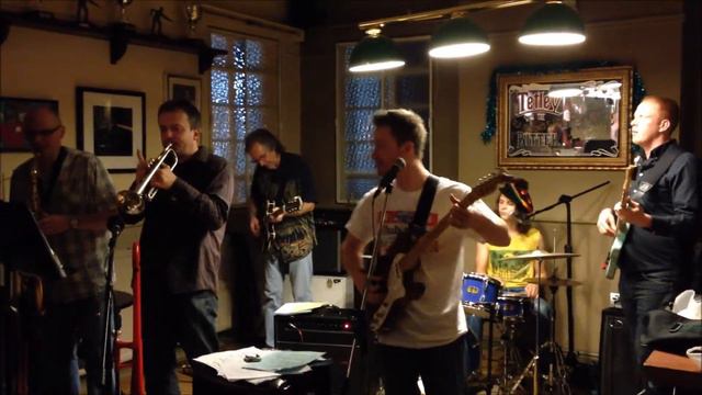 Beach Party with Ali & The Beachcombers смотреть онлайн