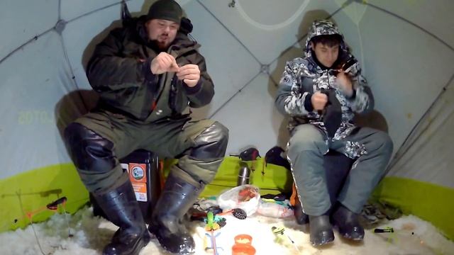 Ночная рыбалка Ловим Навагу смотреть онлайн