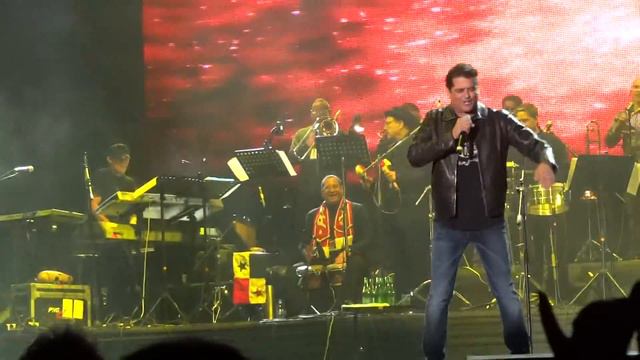 Juan Pachanga - Rubén Blades ft. Carlos Vives @ Lima смотреть онлайн