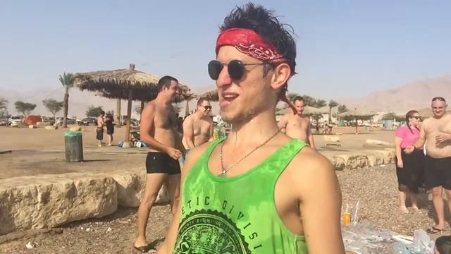 Дебилы на пляже vol.2 смотреть онлайн