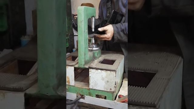 Клепание колодок ось saf смотреть онлайн