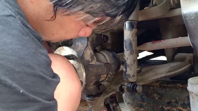Replacing Hub Assembly Of MB100