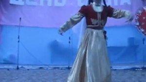 Сайде и Эдем Велиевы - крымскотатарский танец Бахчисарайская хайтарма