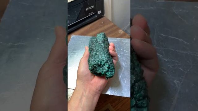 Rare Large 3.6 pound Shimmering Malachite Stalactite section. Katanga, Congo. 7.25 inch. смотреть онлайн