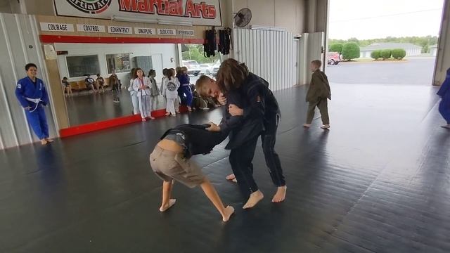 Quick 2v2 With The Older Kids!