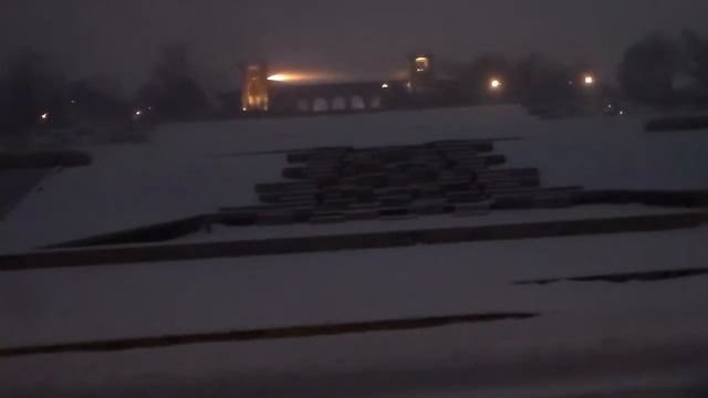 Greta the German Shepherd playing in snowstorm at Forest Park смотреть онлайн