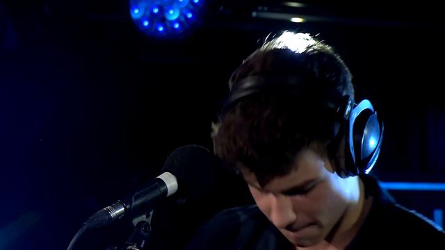 Shawn Mendes - Stitches (in The Live Lounge)