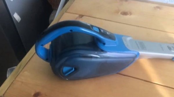 BLACK+DECKER Dustbuster Handy Vacuum DVJ320