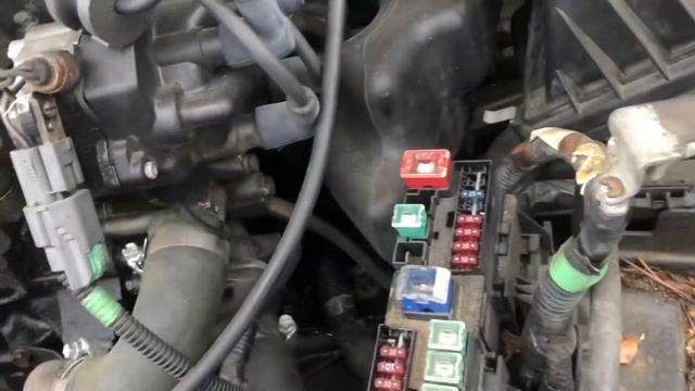1998-2001 Nissan Altima Fuse Box Location & Relay Location