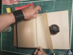 Реставрация книг дома. Замена мягкой обложки на твердый бумажный переплет.