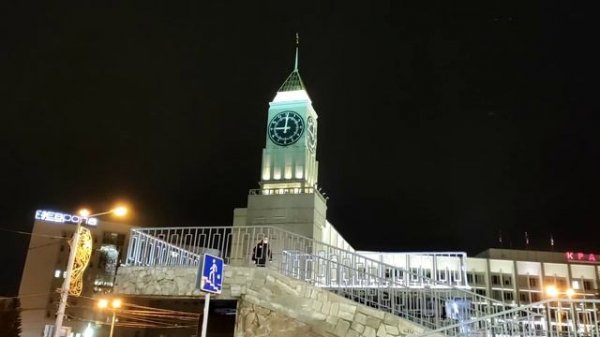 Бой курантов Красноярского Биг-Бена (The chimes of the Krasnoyarsk Big Ben)