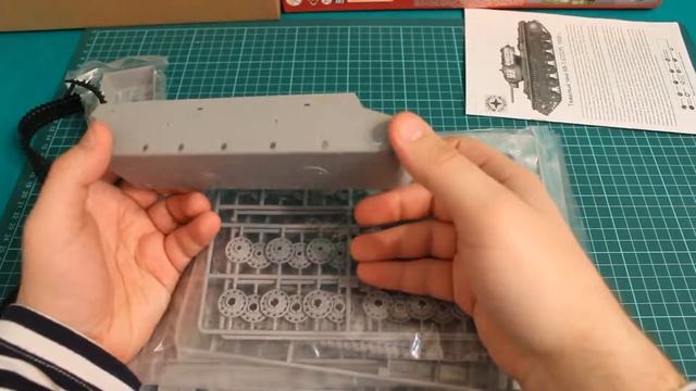 Обзор сборной модели танка КВ-1 от компании Моделист. смотреть онлайн