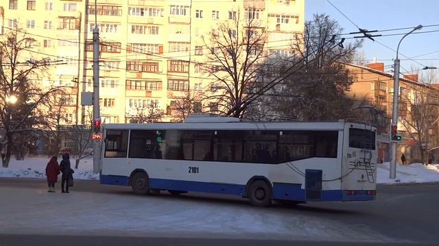 транспорт. первое видео поворота № 15 на кольцевую 3 декабря 2022 черниковка вечером.город уфа смотреть онлайн