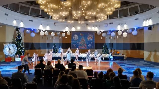 танцевальный ансамбль Эдельвейс МБОУ СШ №18 г Красноярск смотреть онлайн