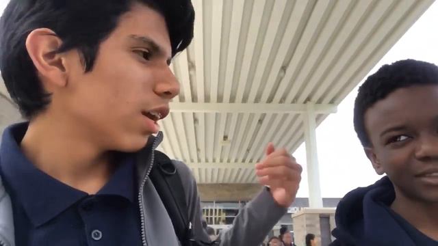 My phone got snatched! смотреть онлайн