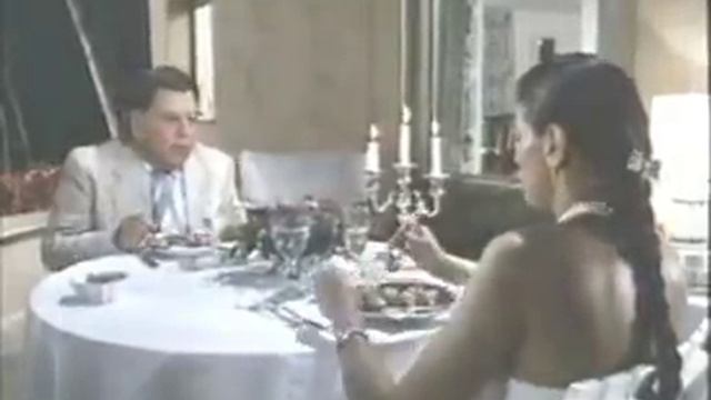Robba da ricchi - Paolo Villaggio e Serena Grandi смотреть онлайн
