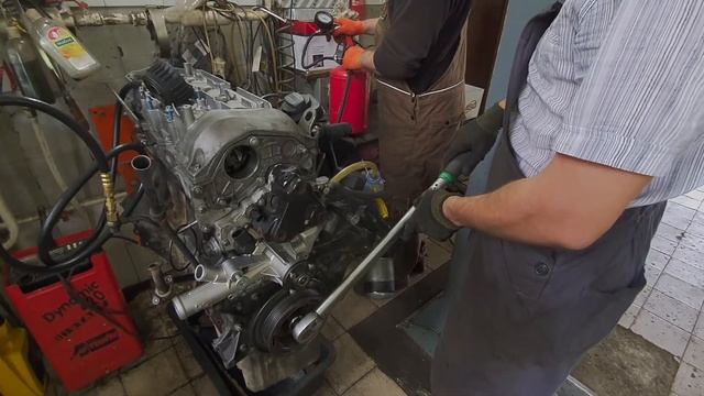 ОМ646, заполняем систему маслом после капремонта смотреть онлайн