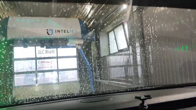 Мойка робот или как помыть машину не выходя из неё. смотреть онлайн