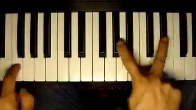想幸福的人 by 杨丞琳 (how-to-play video) смотреть онлайн