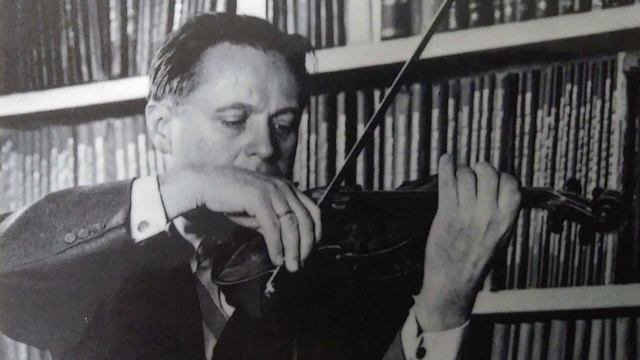 Bach Partita No.2 for solo violin in D minor, BWV1004(Adolf Busch1929) смотреть онлайн