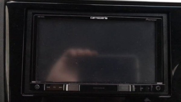 Pioner Carrozzeria Avic-RZ33 выбор английского языка