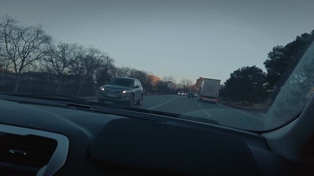 Молдавский закат в дымке теплых солнечных лучей, исчезновение человечности и доброты. смотреть онлайн