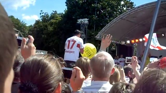 VfB - Mannschaftsvorstellung mit Simak, Marica, Bastürk, Stolz, Gebhart und Funk смотреть онлайн