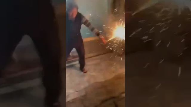 навел суеты )