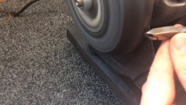 Ролик про падающие кусачки смотреть онлайн