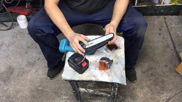 Цепная АКБ пила Хеймердингер. Chain battery saw Heimerdinger. смотреть онлайн
