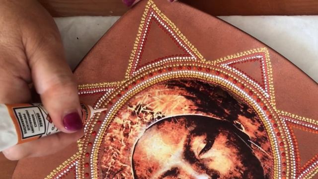 686. Декупаж и точечная роспись тарелки. Decoupage And Dot Painting Plates.