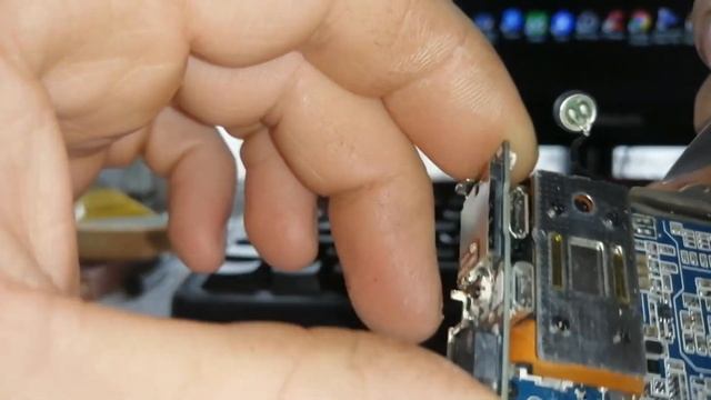 Установка внешнего микрофона Xiaomi Yi смотреть онлайн