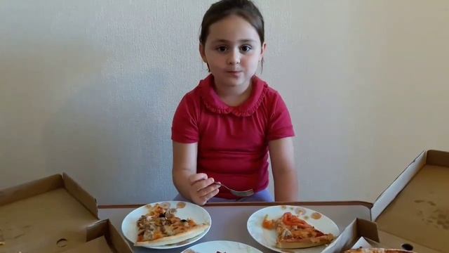 Пробуем пиццу/Видео для детей/ Дигустация / Ledy Mira смотреть онлайн