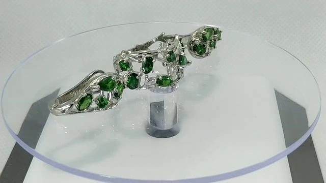 Кольцо и серьги с натуральными кенийскими тсаворит (цаворит) гранатами Серебро 925 смотреть онлайн