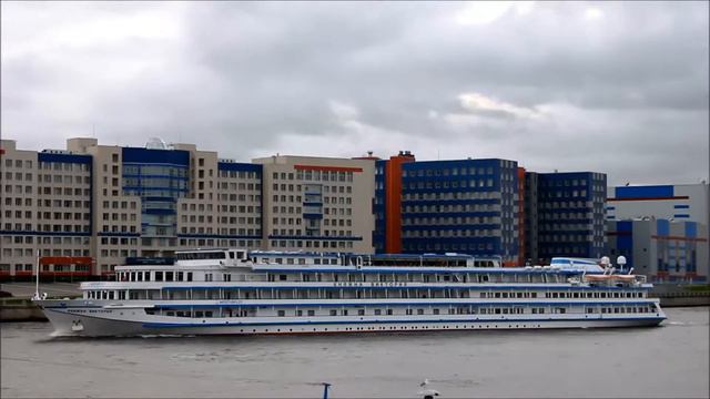 Теплоход Княжна Виктория в Санкт Петербурге 3 09 2017г смотреть онлайн