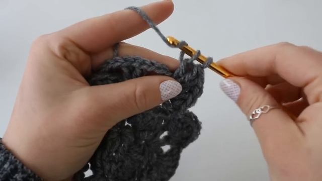 How To Crochet A Beautiful Shells Blanket In One Color | How To Crochet A Blanket | Shells Stitch