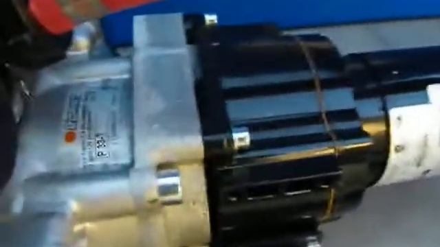 Truckmount Tile & Carpet Cleaning Machine PT33 Automatic Pump Out System Part # 6130.0001.00.C смотреть онлайн