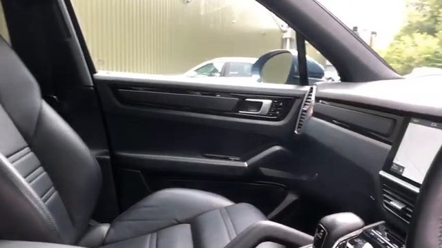 2019/69 Porsche Cayenne 3.0 V6 E-Hybrid Tiptronic S - £14,000 of options inc 21" alloys & pan roof смотреть онлайн