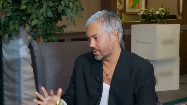 ИНТЕРВЬЮ - АЛЕКСАНДР РОГОВ: телевидение, rogovdaily и шмот