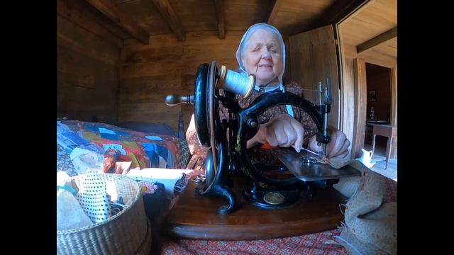 Using A 19th Century Wilcox And Gibb Sewing Machine