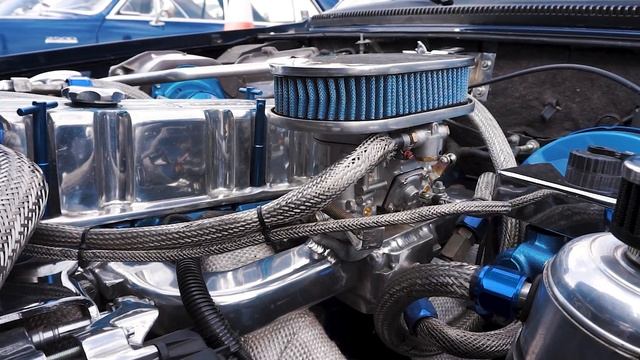 Chevrolet Opala Diplomata com motor todo cromado смотреть онлайн
