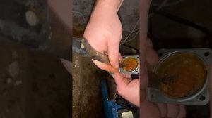 Насосная станция, не работает реле давления воды, вода включается с задержкой.